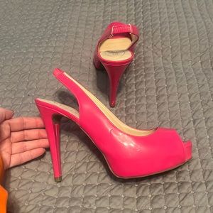 GUESS hot pink stiletto peep toe, sling back heels